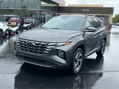 Certified 2023 Hyundai Tucson Limited AWD/4WD image 2