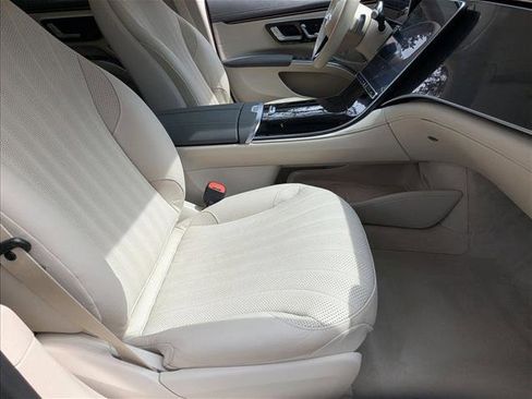 Used 2022 Mercedes-Benz EQS 450+ Sedan image 20