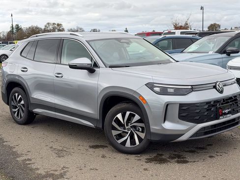 New 2026 Volkswagen Tiguan S image 3