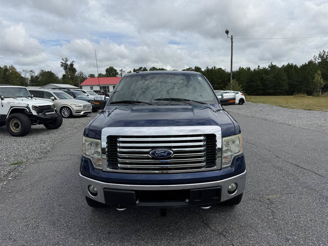 Used 2011 Ford F150 XLT w/ XLT Chrome Pkg AWD/4WD image 3