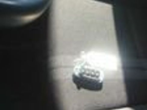 Used 2025 Hyundai Venue SEL image 5