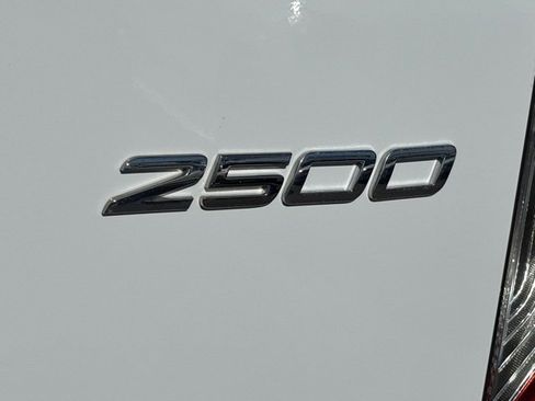 Used 2025 Mercedes-Benz Sprinter 2500 image 7