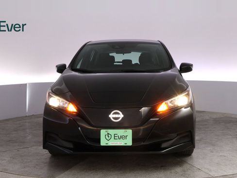 Used 2025 Nissan Leaf S FWD image 12