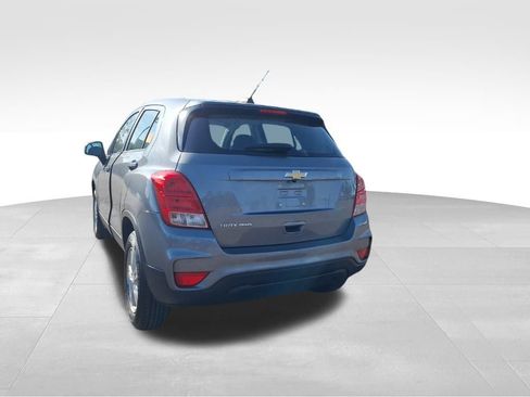 Used 2020 Chevrolet Trax LS image 9