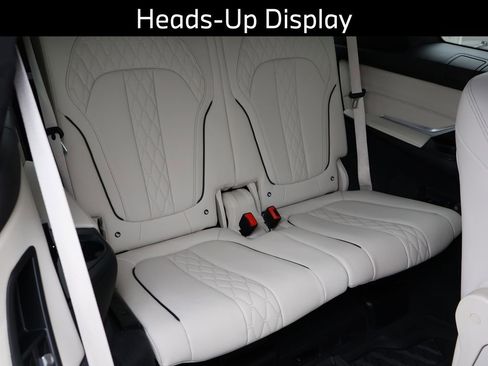 Used 2023 BMW X7 xDrive40i w/ M Sport Package image 15
