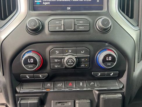 Used 2021 Chevrolet Silverado 1500 LT w/ Convenience Package II AWD/4WD image 27