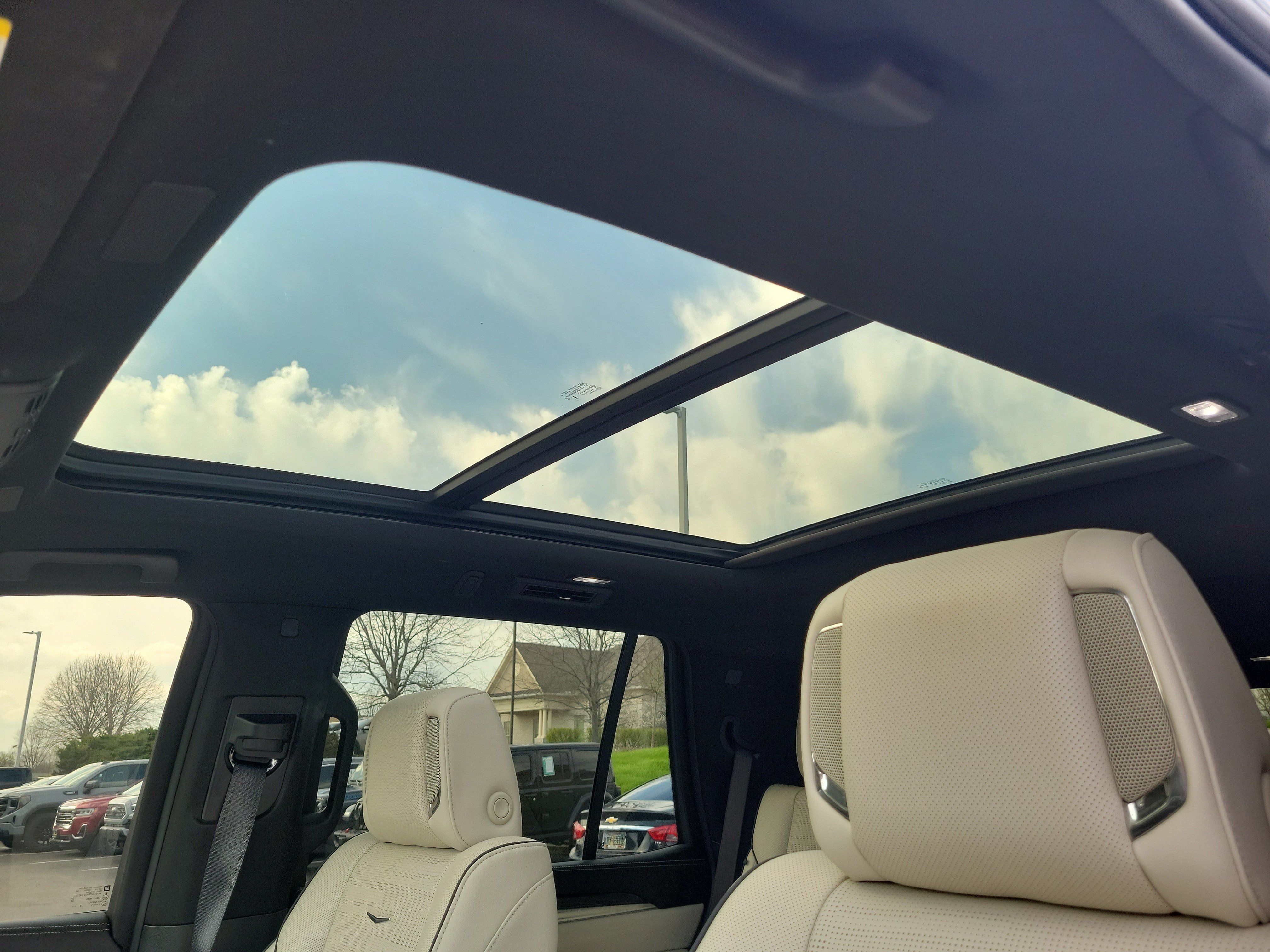 Used 2025 Cadillac Escalade Sport w/ Touring Package AWD/4WD image 19