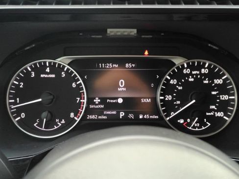 Used 2025 Nissan Pathfinder SV FWD image 38