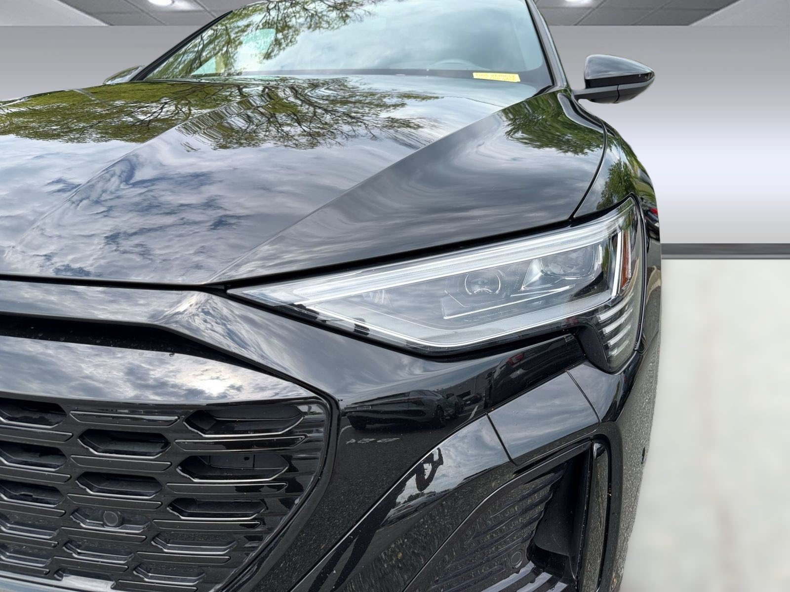 Certified 2024 Audi Q8 e-tron Prestige w/ Prestige Package AWD/4WD image 11