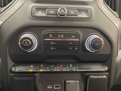 Certified 2023 Chevrolet Silverado 1500 Custom image 5