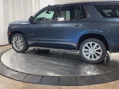 Used 2021 Chevrolet Tahoe Premier w/ Premium Package image 6