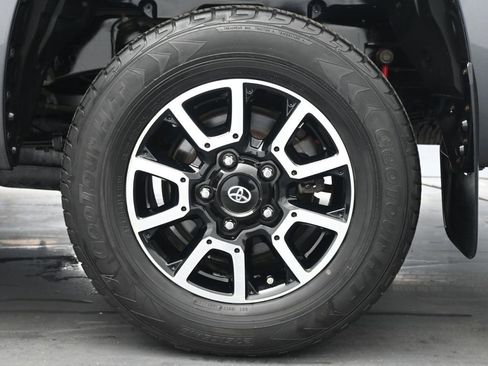 Used 2018 Toyota Tundra SR5 w/ TRD Off Road Package image 24