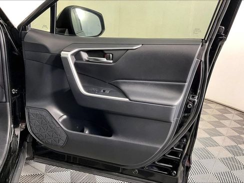 Used 2024 Toyota RAV4 XLE Premium FWD image 23