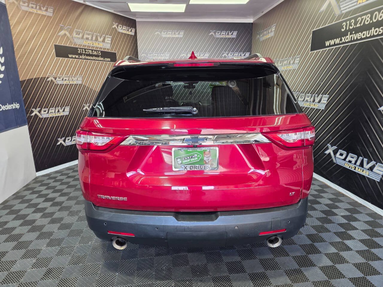 Used 2019 Chevrolet Traverse LT FWD image 13