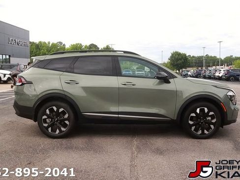 Certified 2023 Kia Sportage X-Line w/ X-Line Premium Package AWD/4WD image 4