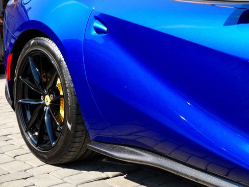 Used 2023 Ferrari 812 GTS RWD image 13