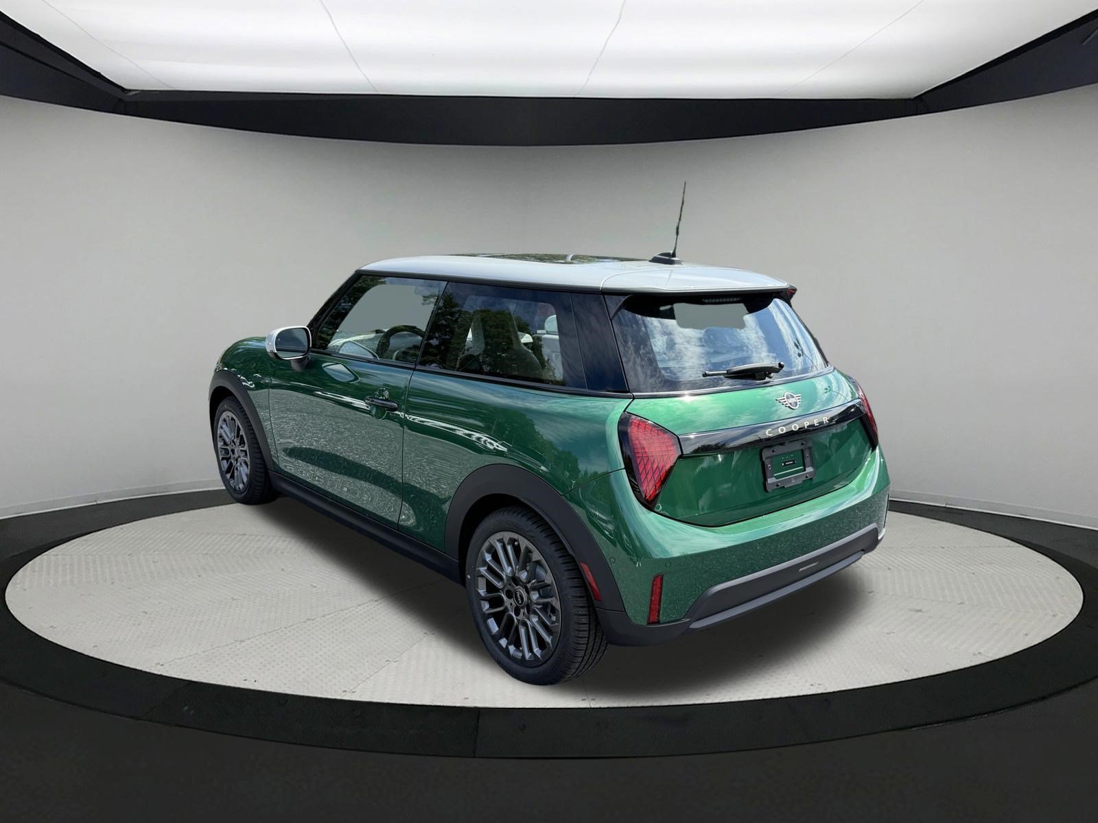 Used 2026 MINI Cooper 2-Door Hardtop FWD image 6
