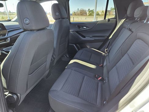 Used 2025 Chevrolet Equinox LT image 10