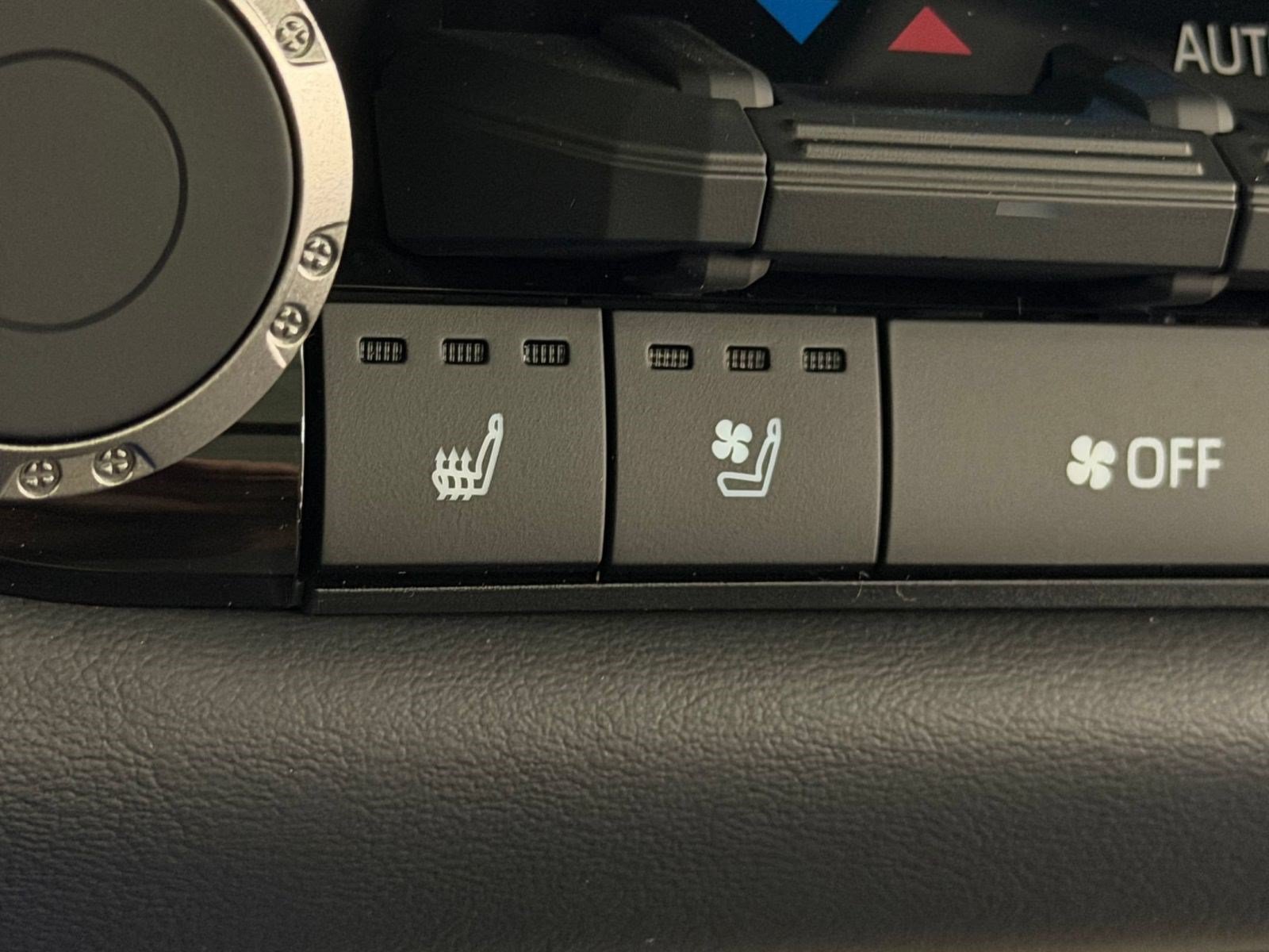 New 2026 Toyota Tundra Platinum AWD/4WD image 32
