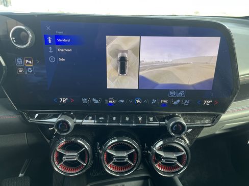 Used 2025 Chevrolet Blazer EV RS image 29