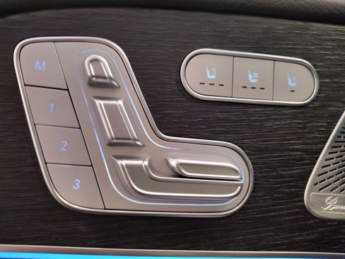 New 2026 Mercedes-Benz GLS 450 4MATIC image 16