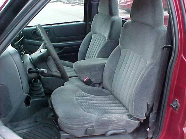 Used 2002 Chevrolet S10 Pickup 2WD Regular Cab image 27