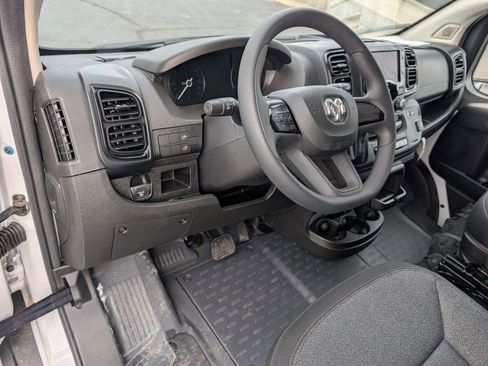 Used 2024 RAM ProMaster 2500 image 17