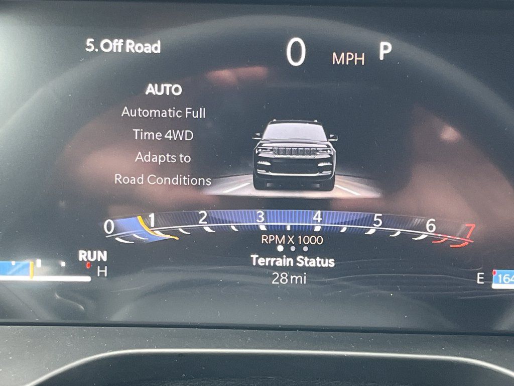 New 2026 Jeep Grand Cherokee Limited w/ Luxury Tech Group II AWD/4WD image 41