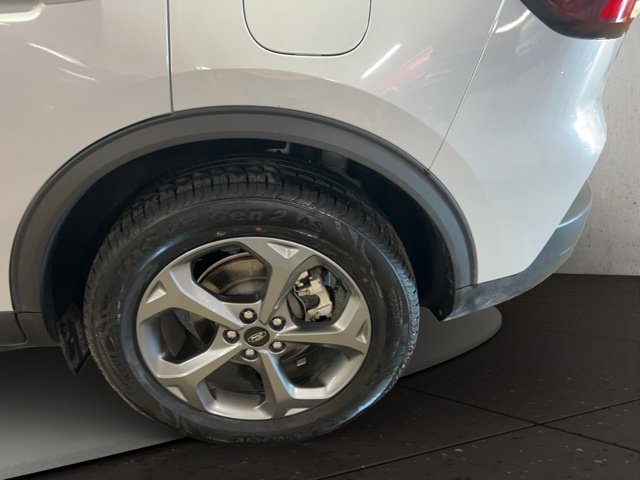 Certified 2025 Ford Escape ST-Line Select AWD/4WD image 26