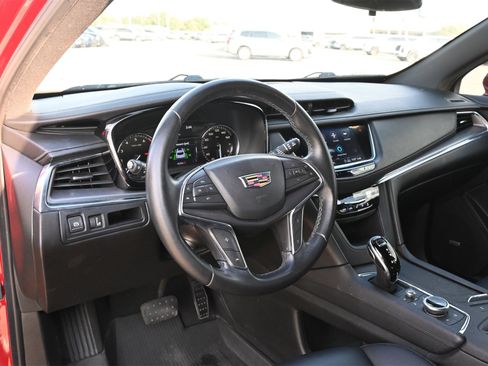 Used 2020 Cadillac XT5 Luxury w/ LPO, Floor Liner Package image 16