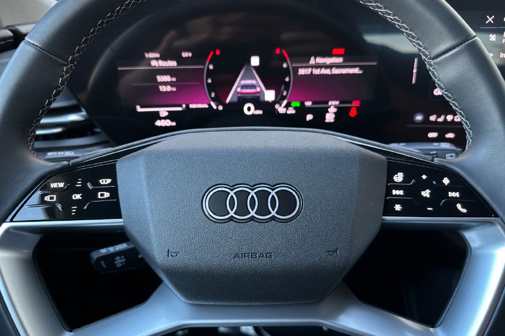 Used 2025 Audi Q5 Premium Plus w/ Premium Plus AWD/4WD image 33