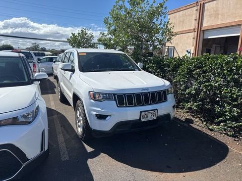 Used 2017 Jeep Grand Cherokee Laredo w/ Quick Order Package 23E image 1