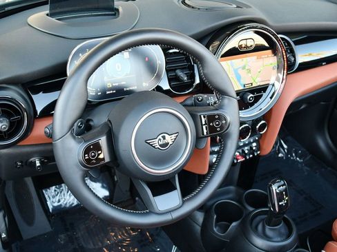 Used 2023 MINI Cooper S image 13