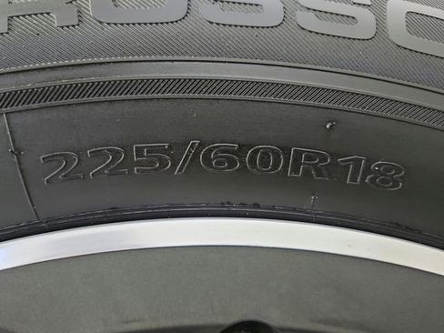 Used 2019 Jeep Cherokee Limited image 34