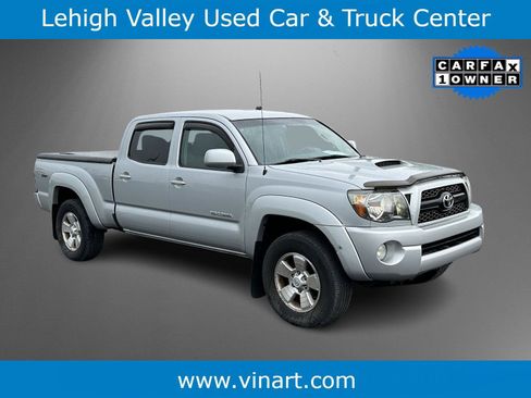Used 2011 Toyota Tacoma 4x4 Double Cab w/ TRD Sport Pkg image 1