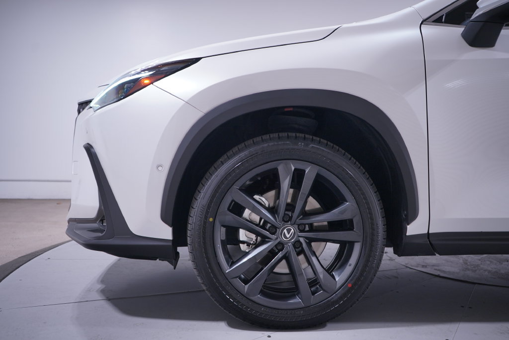 Used 2025 Lexus NX 450h+ AWD w/ Towing Package (2000 Lbs) image 2