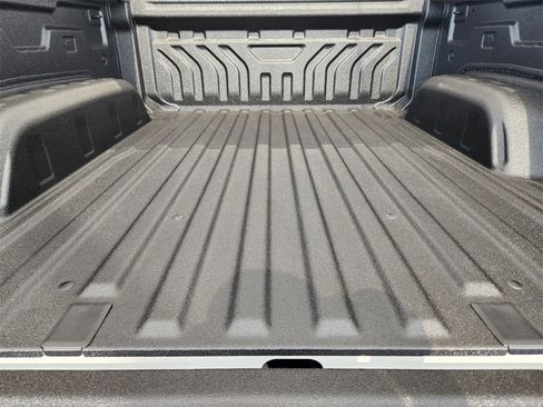 New 2026 Chevrolet Silverado EV LT image 21