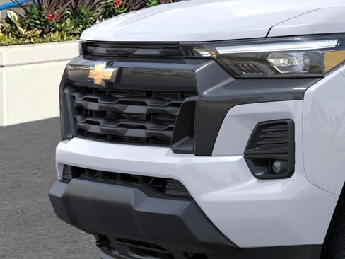 New 2026 Chevrolet Colorado LT w/ LT Convenience Package AWD/4WD image 13