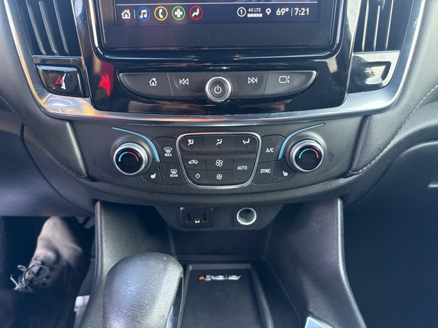 Used 2023 Chevrolet Traverse LT FWD image 31