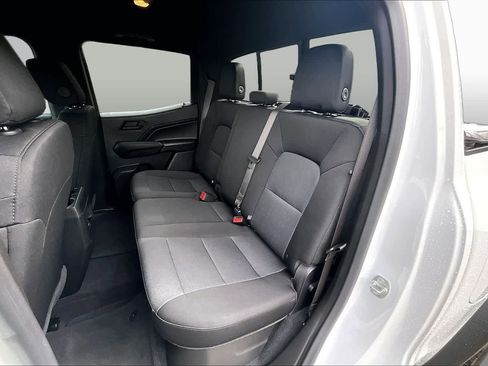 Used 2024 Chevrolet Colorado Trail Boss w/ Technology Package AWD/4WD image 21