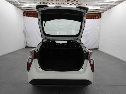 Used 2016 Toyota Prius Two image 28