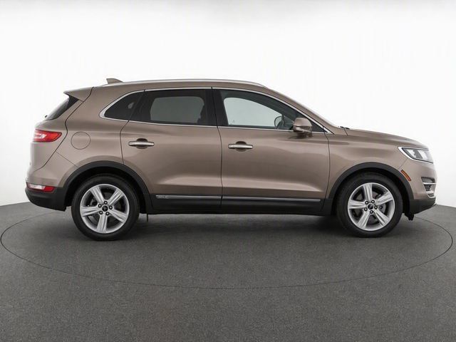 Used 2017 Lincoln MKC Premiere FWD image 8