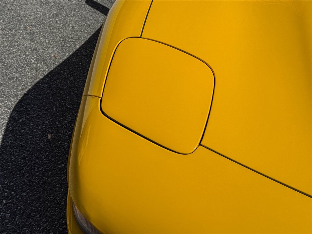 Used 2003 Chevrolet Corvette Coupe w/ Preferred Equipment Group RWD image 15