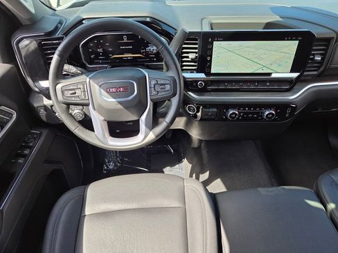 Used 2026 GMC Sierra 1500 SLT AWD/4WD image 12