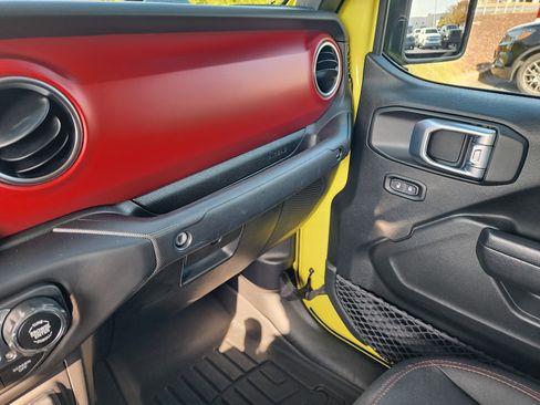 Used 2023 Jeep Gladiator Rubicon w/ LED Lighting Group image 37