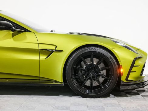 Used 2025 Aston Martin V8 Vantage Coupe RWD image 3