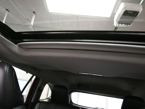 Certified 2021 Toyota Highlander XLE image 20