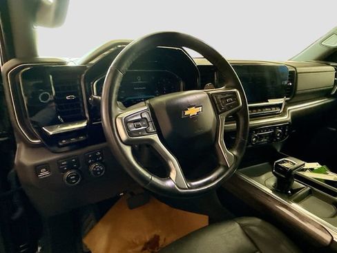 Used 2023 Chevrolet Silverado 1500 LTZ w/ Technology Package AWD/4WD image 12