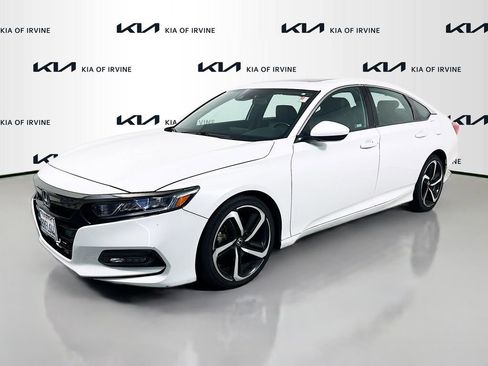 Used 2020 Honda Accord Sport image 3