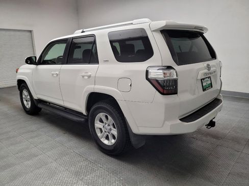 Used 2018 Toyota 4Runner SR5 RWD image 5
